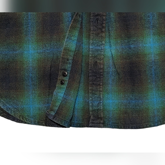 Ezekiel Men's Large Dark Green/Blue Button-Down & Roll-Tab Sleeve Flannel Shirt - Picture 5 of 11